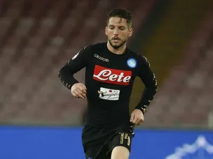 Dries Mertens stars as Napoli go top