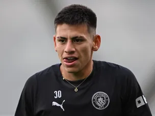Man City make 'firm' Echeverri transfer decision after loan failures
