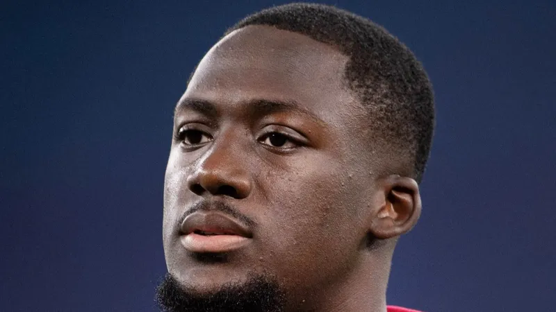 Konate transfer battle 'intensifies' as Liverpool hit new contract snag