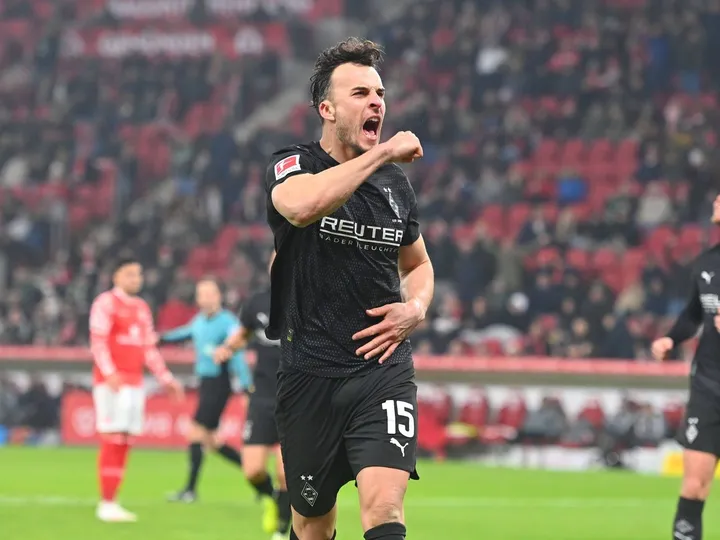 Borussia M'bach vs Wolfsburg - prediction, team news, lineups