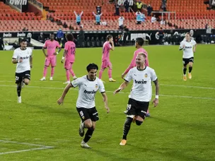 Carlos Soler nets hat-trick as Valencia thump Real Madrid