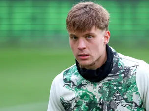 Forest 'discussing' cut-price fee for 22-year-old Zinchenko replacement
