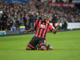 Afobe rescues point for Cherries