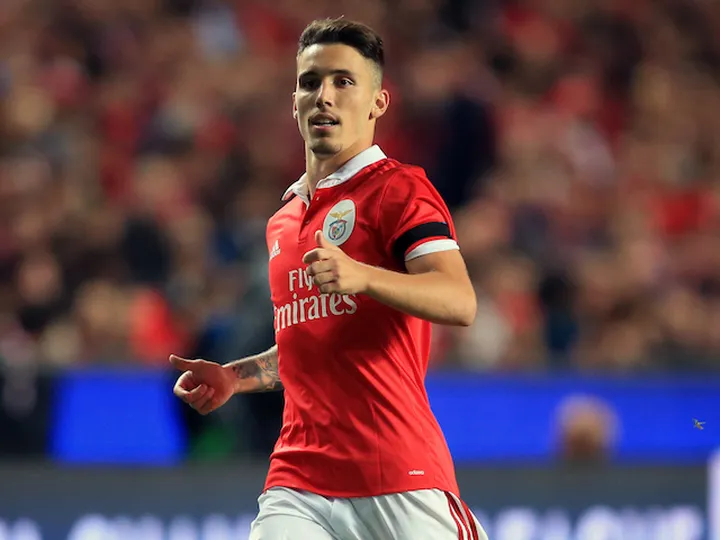 Man United 'given Grimaldo green light'