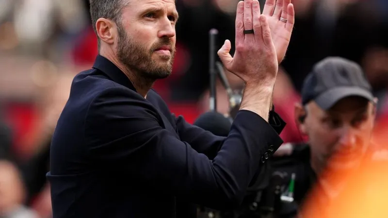 Man United make contact with 'match-winning' £30m winger despite Arsenal links