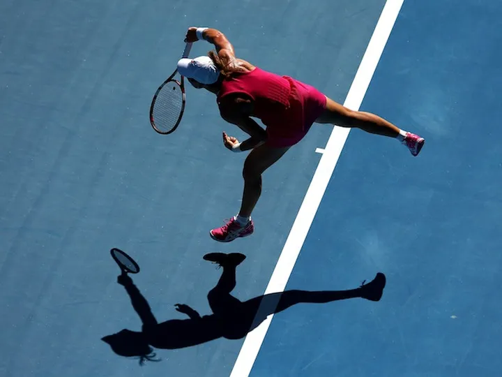 Stosur seals fourth-round spot