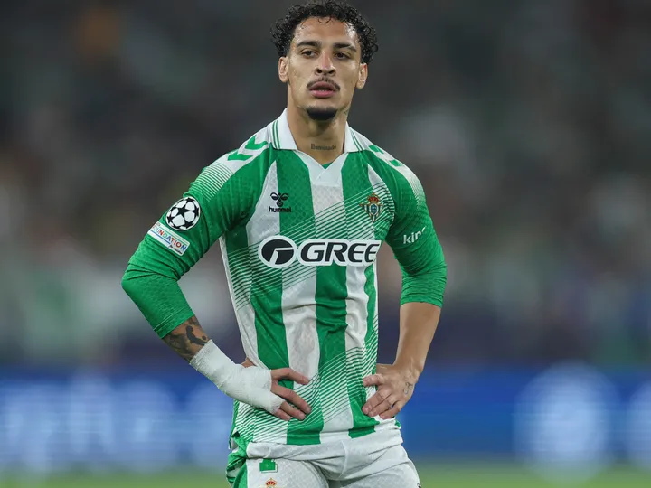 £85m Man United flop Antony has zero goals, zero assists in La Liga - Pellegrini identifies problem