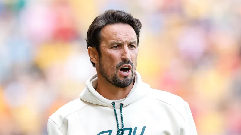 Wolves quartet 'available for transfer', Peixoto makes 'surprise' decision