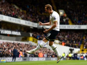 Kane brace puts Spurs ahead