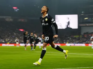 Pedro powers Chelsea to vital victory as Saka strike steals win for Arsenal - Wednesday's Premier League roundup