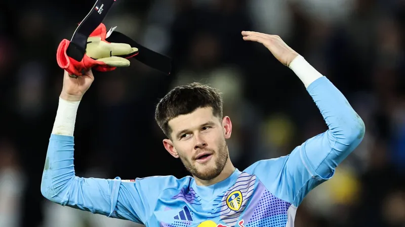 Meslier replacement? Leeds 'join four-club race' for South American goalkeeper