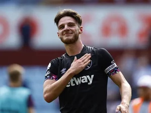 West Ham United's Declan Rice celebrates on August 28, 2022