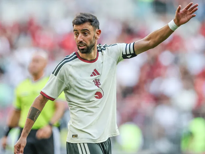 Man Utd confirm Fernandes 'stance' as £43m offer is prepared