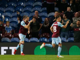 Sean Dyche praises 'sharp' Jay Rodriguez after four-goal burst to beat Rochdale