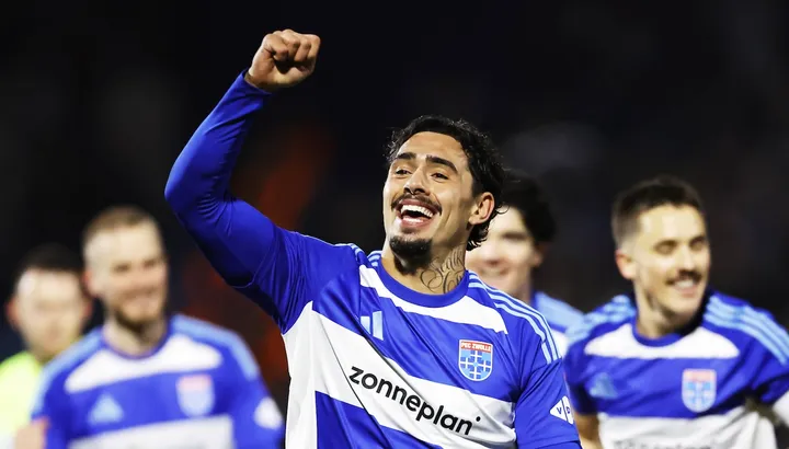 Barca weighing up summer move for Dutch defender to solve 'squad issue'