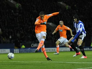 Blackpool take slender lead at Hillsborough