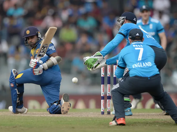 England lose second ODI