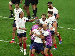 France defeat New Zealand in World Cup opener