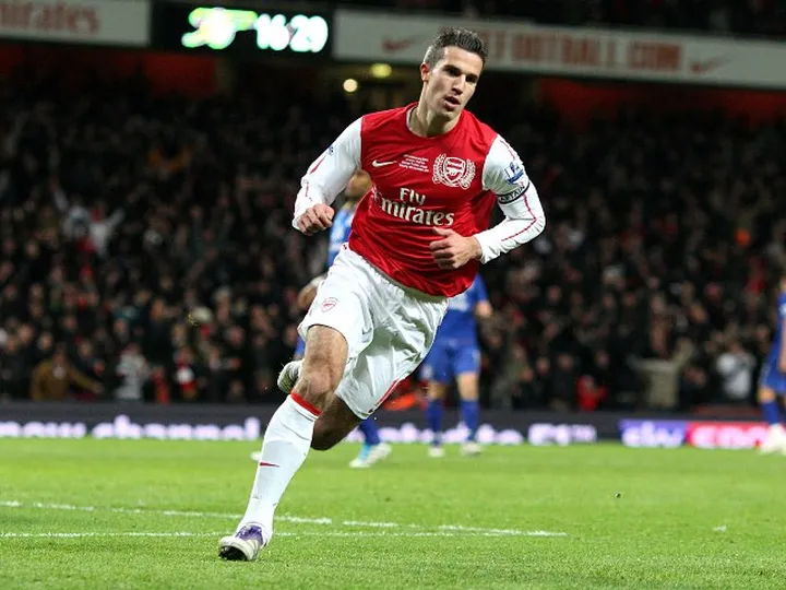 Hartson: RVP exit won't ruin Arsenal