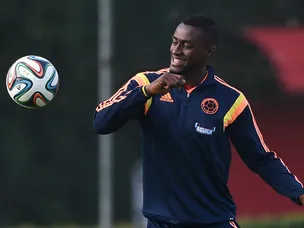 Martinez replaces Torres for Atletico