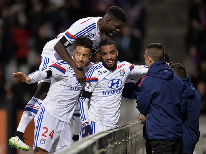 Report: Arsenal target Lacazette, Fekir