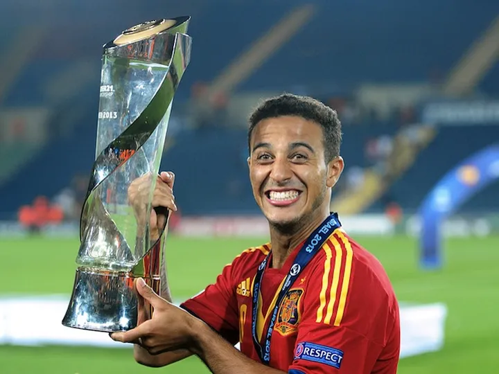 De Gea hints at Thiago arrival?