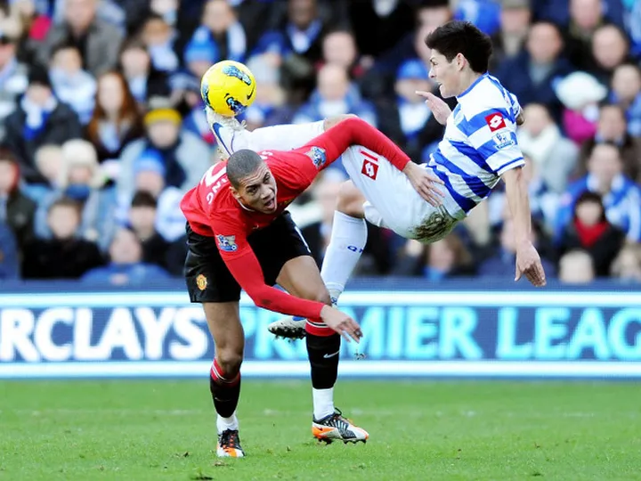 Report: Smalling to start against Braga