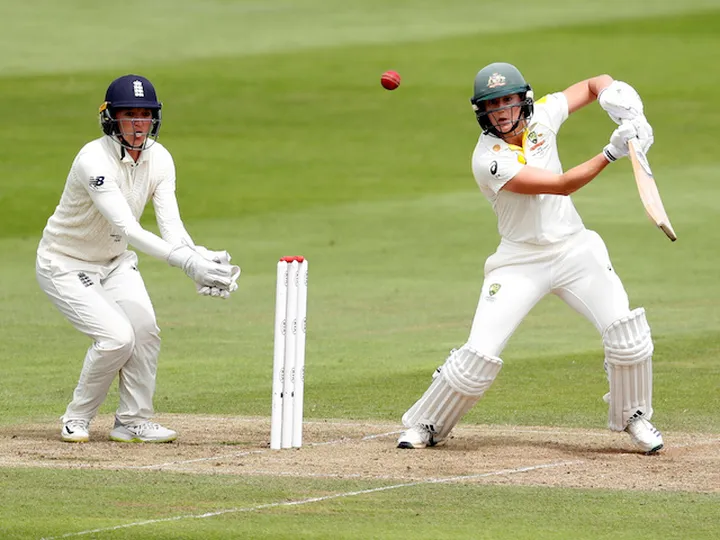 Australia close in on retaining Ashes as Ellyse Perry stars again