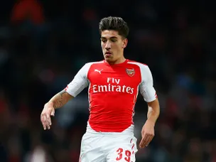 Bellerin, Gibbs back for Arsenal