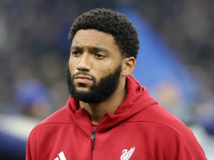 Gomez, Isak, Chiesa latest: Liverpool injury and suspension list vs. Qarabag