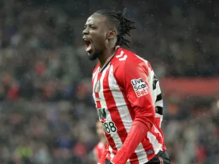 Wolves sign 91-cap international with Premier League experience on free transfer