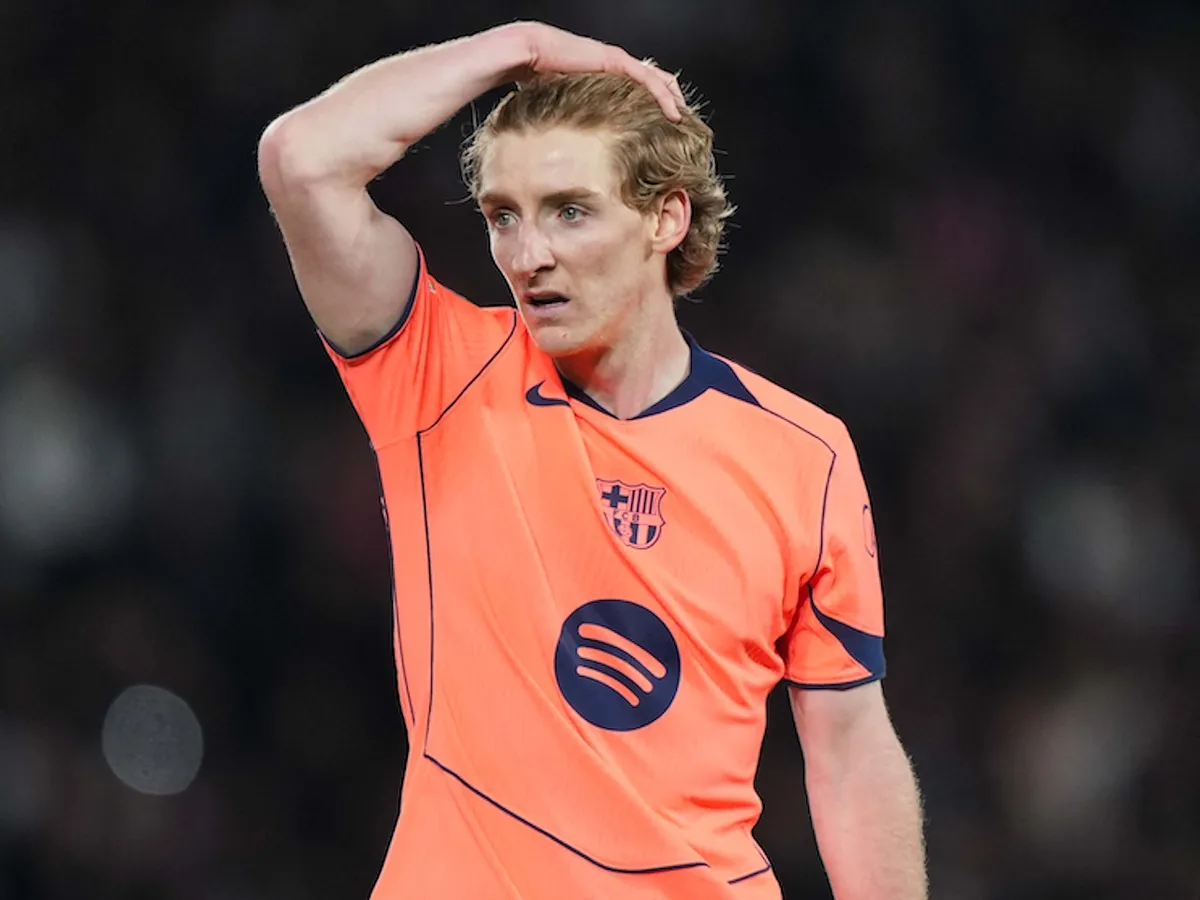 Barcelona's Anthony Gordon criticised by Spanish media for 