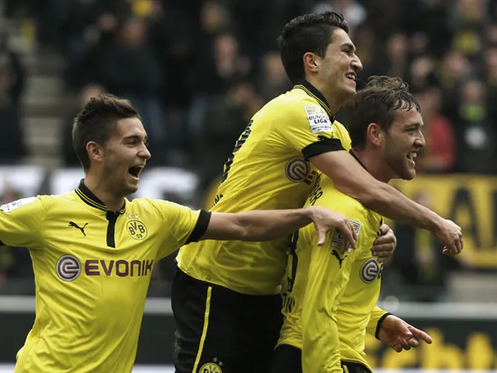 Dortmund win six-goal thriller