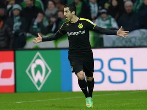 Dortmund put five past Bremen