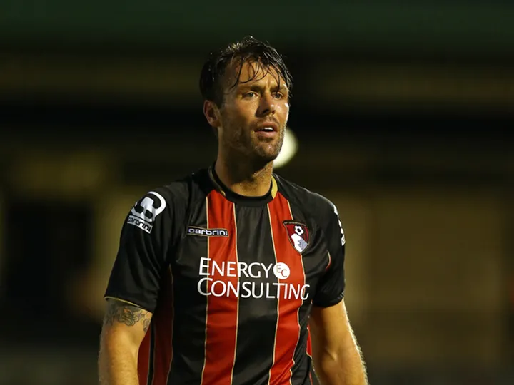 Ward returns to Huddersfield on loan