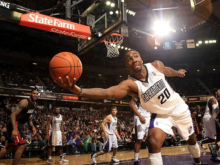 Celtics waive Greene