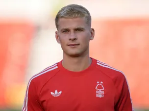 Nottingham Forest defender Abbott 'agrees terms' with two Championship clubs