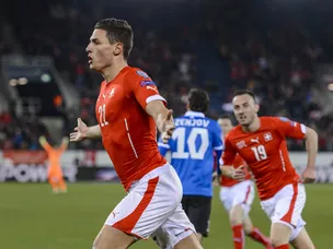 Switzerland ease past Estonia