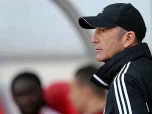 Pulis eyes top-half finish