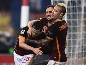 Late Pjanic penalty gives Roma victory