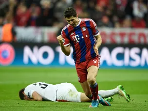 Lewandowski leads Bayern line at Bremen