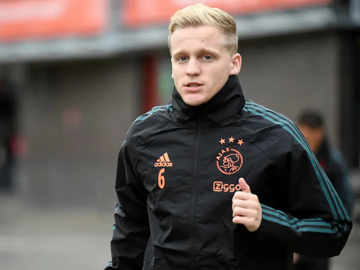 Man Utd confirm Donny van de Beek signing