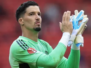 Who gets the nod between Bayindir, Lammens after Onana's exit? Predicted Man United lineup vs. Man City