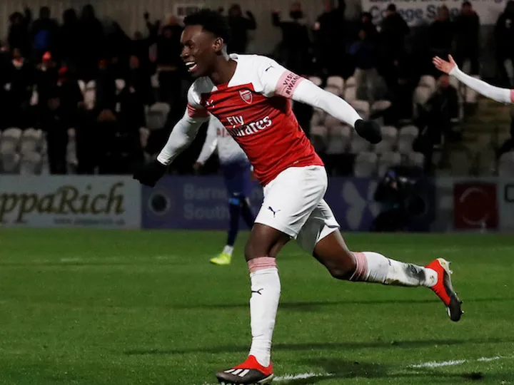 Arsenal 'revive talks over new Balogun contract'