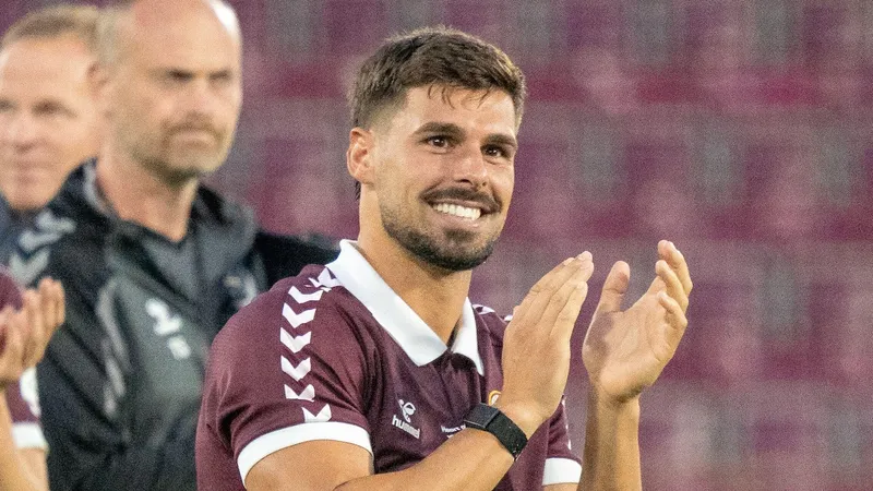 Hearts vs Benfica - prediction, team news, lineups