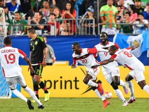 Late Marshall header denies Mexico