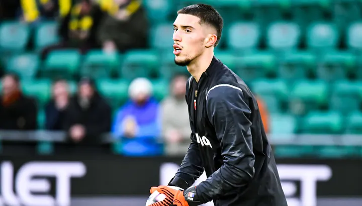 Aston Villa transfer news: Two goalkeepers 'added' to Emiliano Martinez replacement shortlist from specific major European league
