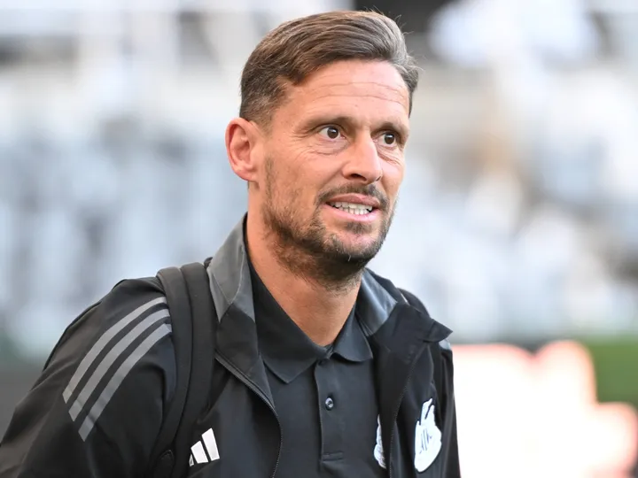 Newcastle's Tindall issues fresh update on Howe, Willock before Crystal Palace clash