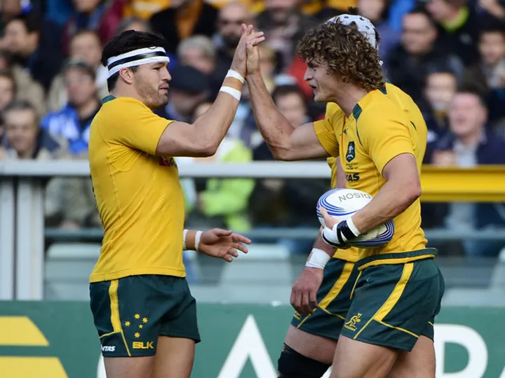 Australia thrash Italy in Turin