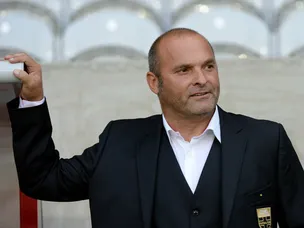 Duhamel leads Evian attack against Bordeaux